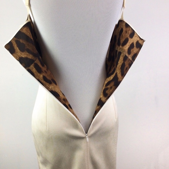 ❌SOLD❌Dolce & Gabbana Cream Stretchy Bodycon Dress - Picture 5 of 8